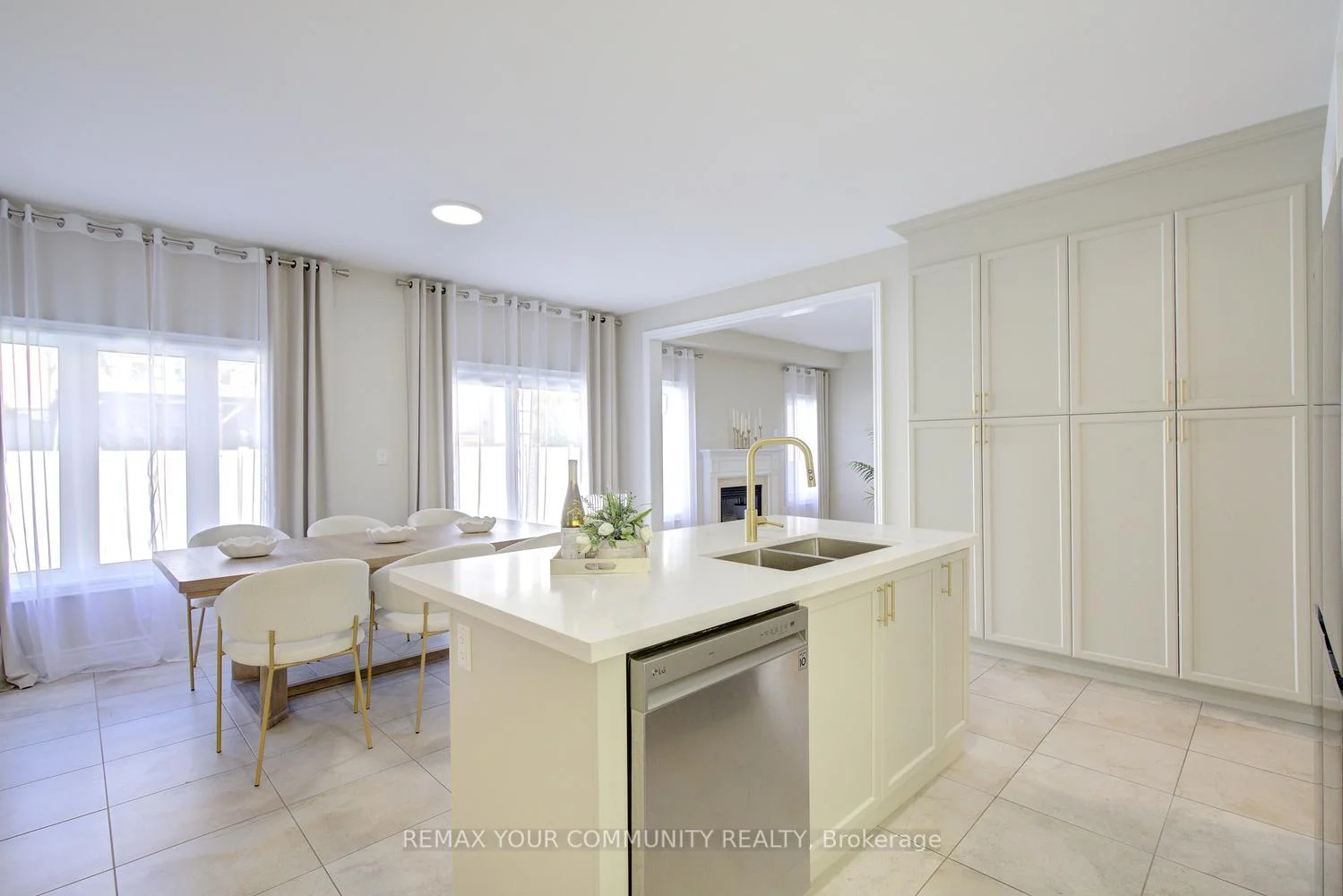 Photo 33 of 85 Coral Acres Drive, Vaughan, Patterson — HOMEH
