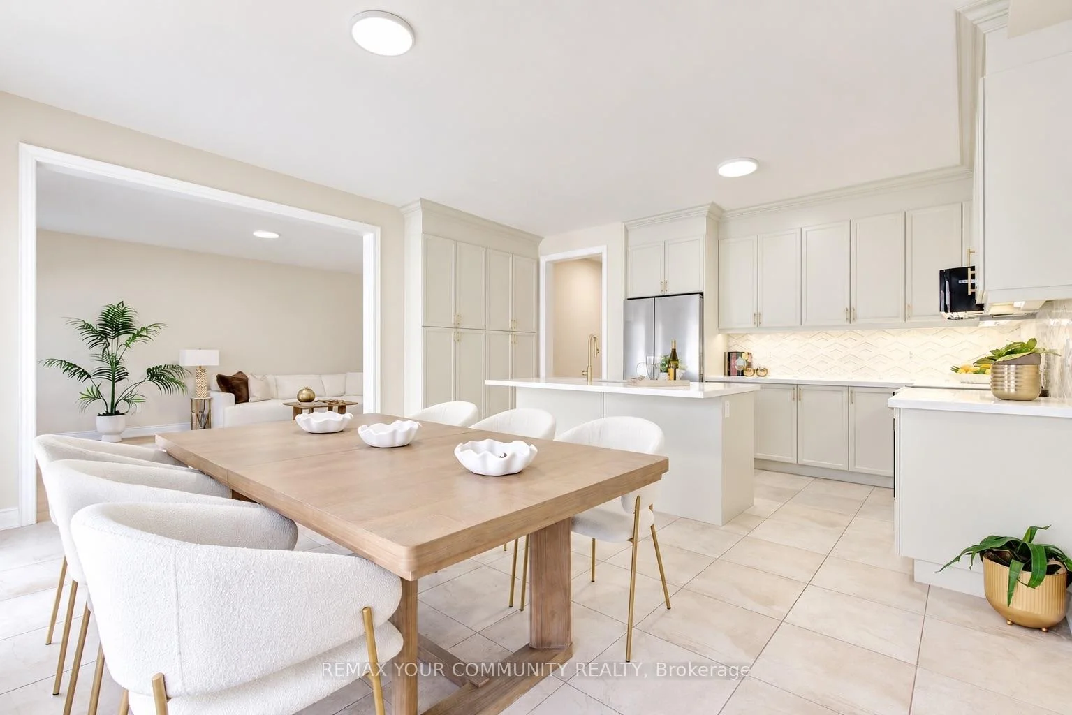 Photo 44 of 85 Coral Acres Drive, Vaughan, Patterson — HOMEH