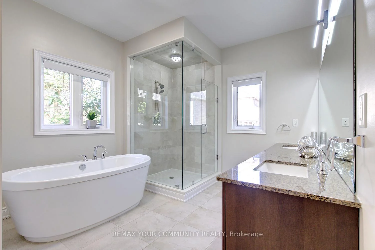 Photo 86 of 85 Coral Acres Drive, Vaughan, Patterson — HOMEH