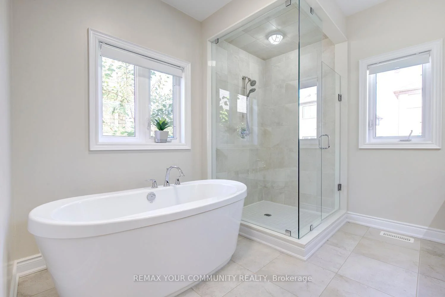 Photo 88 of 85 Coral Acres Drive, Vaughan, Patterson — HOMEH