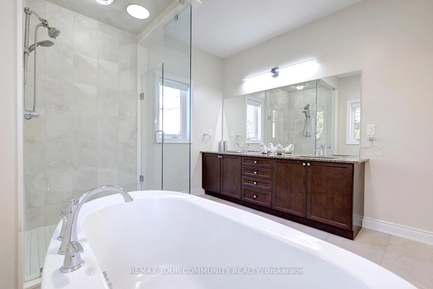 Photo 92 of 85 Coral Acres Drive, Vaughan, Patterson — HOMEH