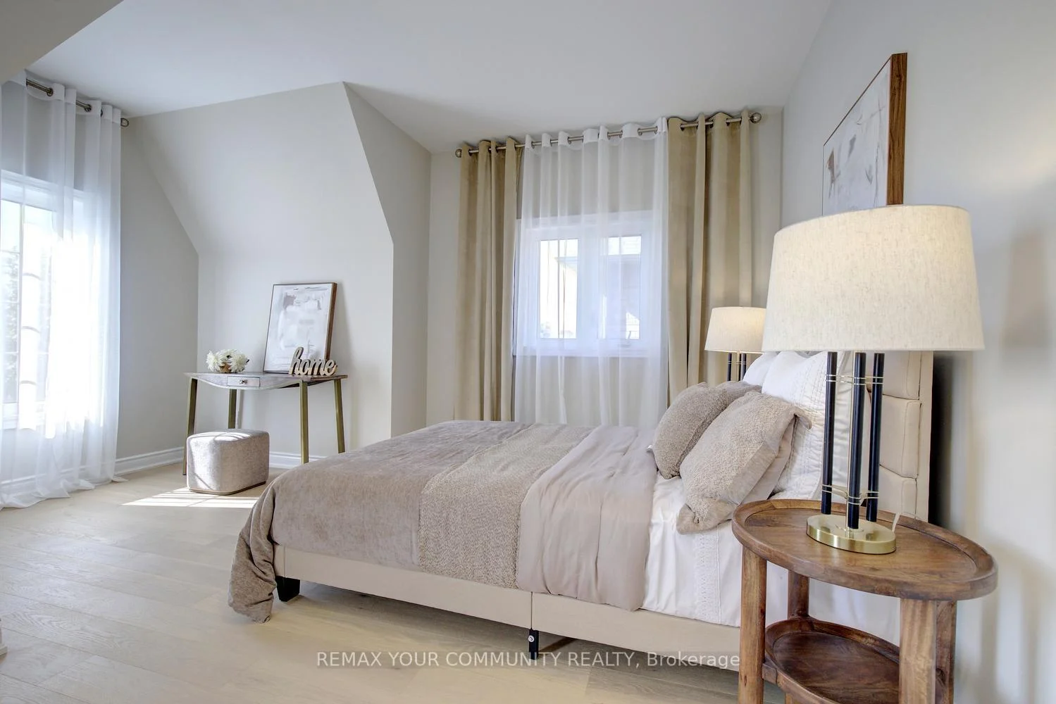 Photo 100 of 85 Coral Acres Drive, Vaughan, Patterson — HOMEH