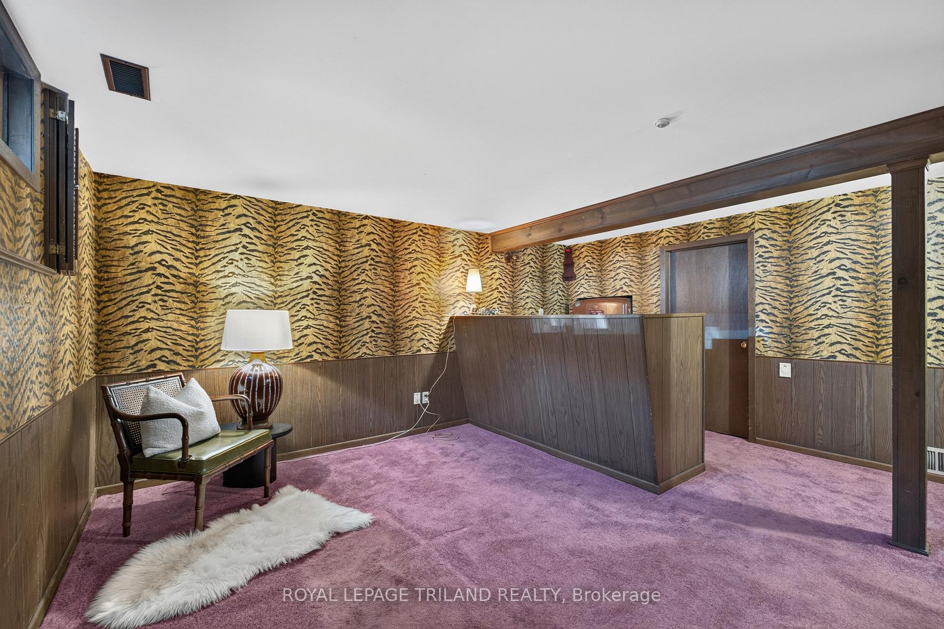 Photo 25 of 15 Carmen Crescent, London, North H — HOMEH