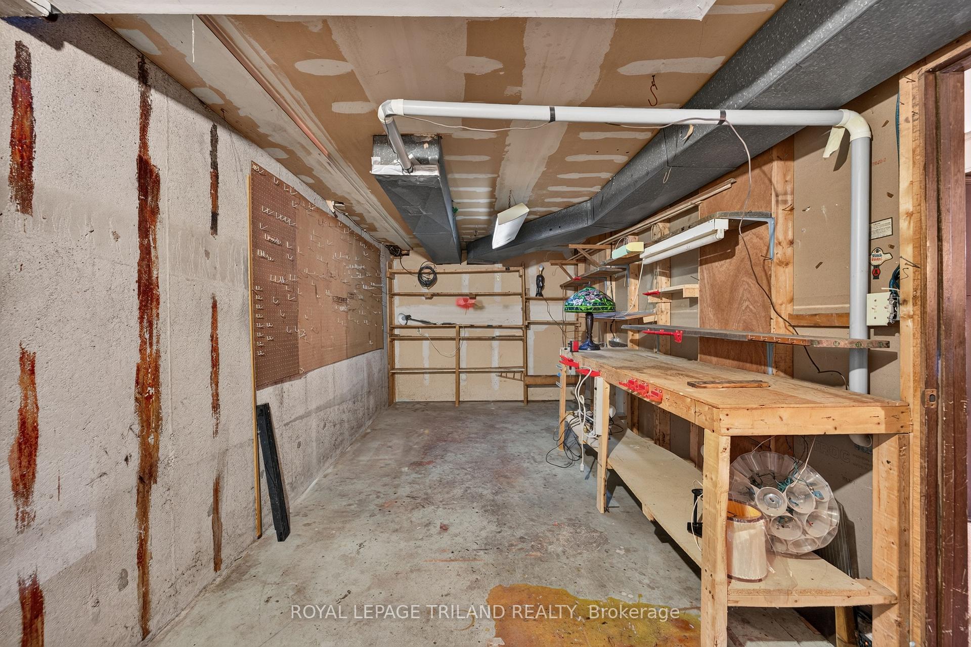 Photo 27 of 15 Carmen Crescent, London, North H — HOMEH