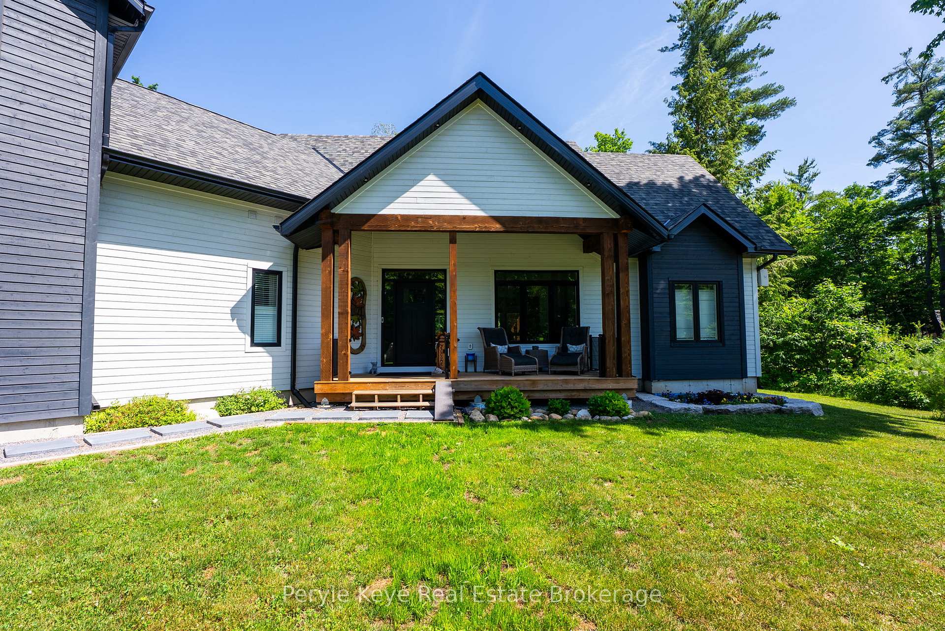 Photo 7 of 1056 Xavier Street, Gravenhurst, Morrison — HOMEH