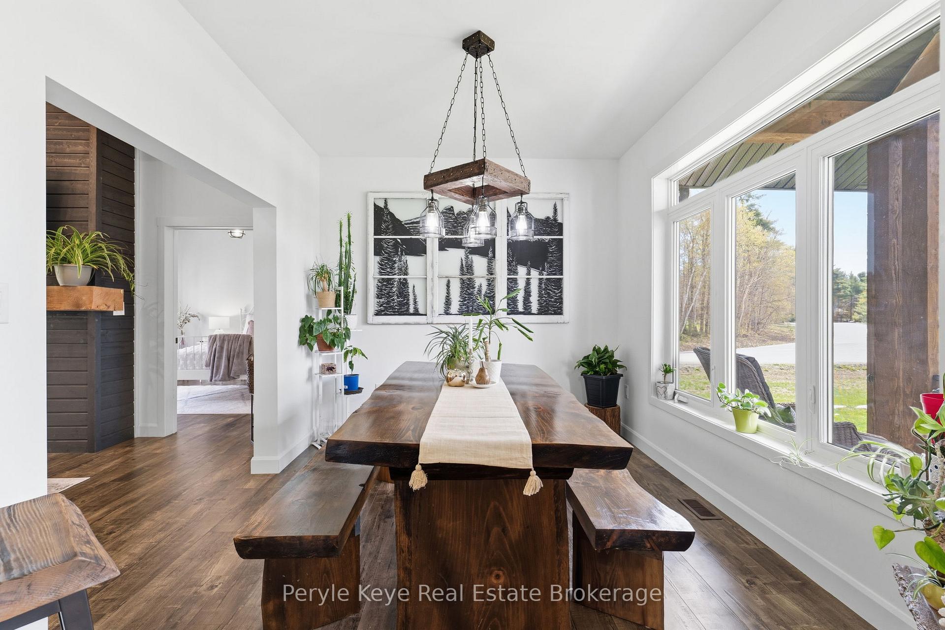Photo 10 of 1056 Xavier Street, Gravenhurst, Morrison — HOMEH