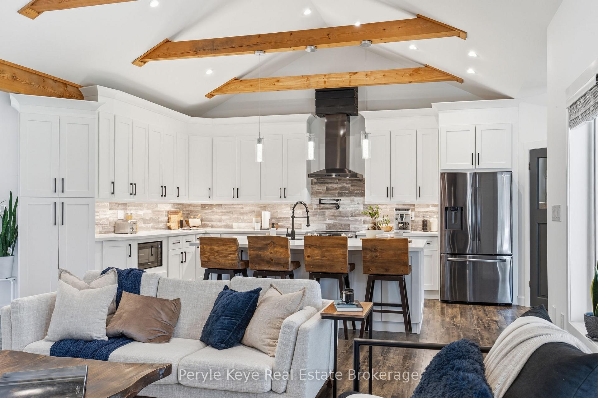 Photo 15 of 1056 Xavier Street, Gravenhurst, Morrison — HOMEH
