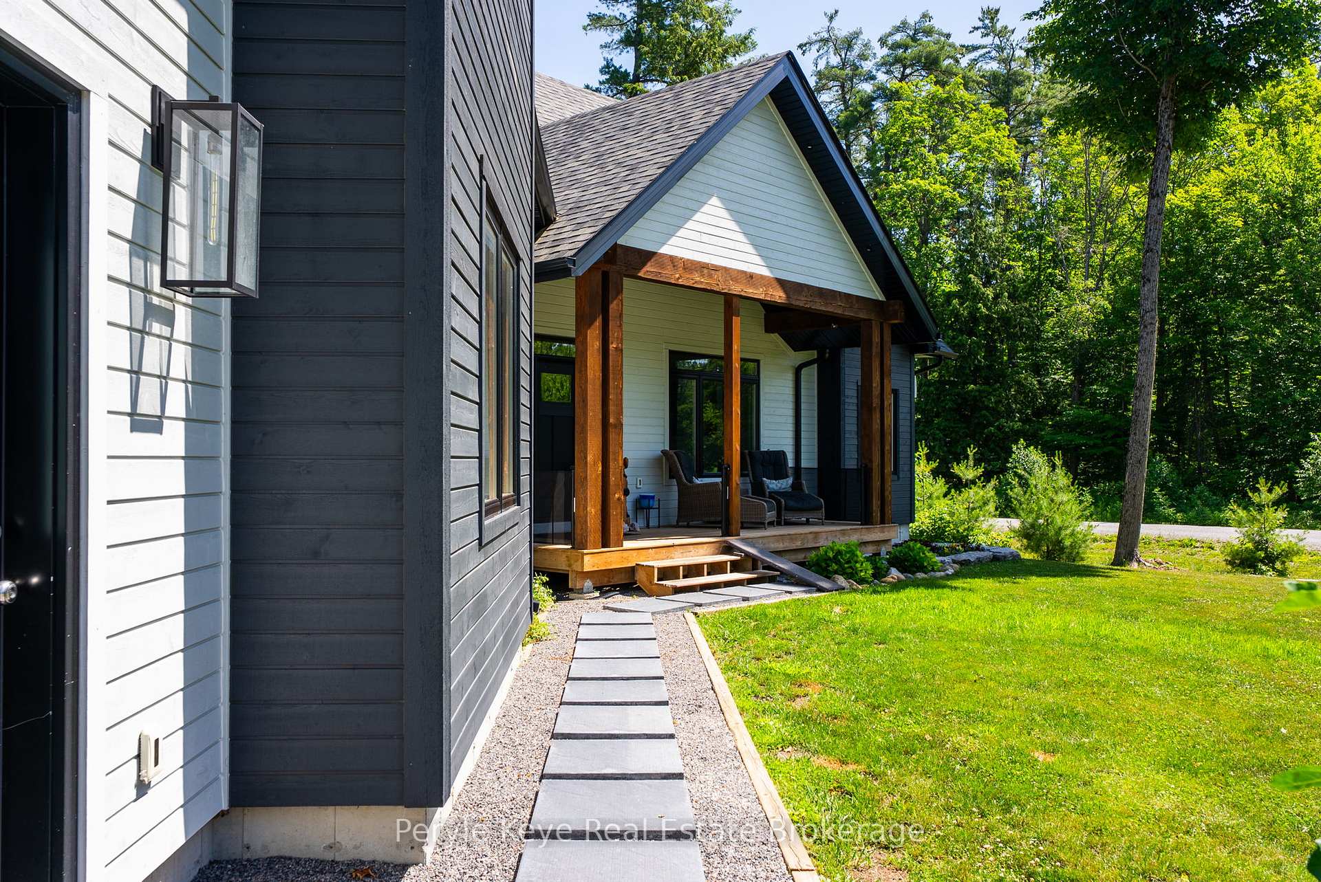 Photo 42 of 1056 Xavier Street, Gravenhurst, Morrison — HOMEH
