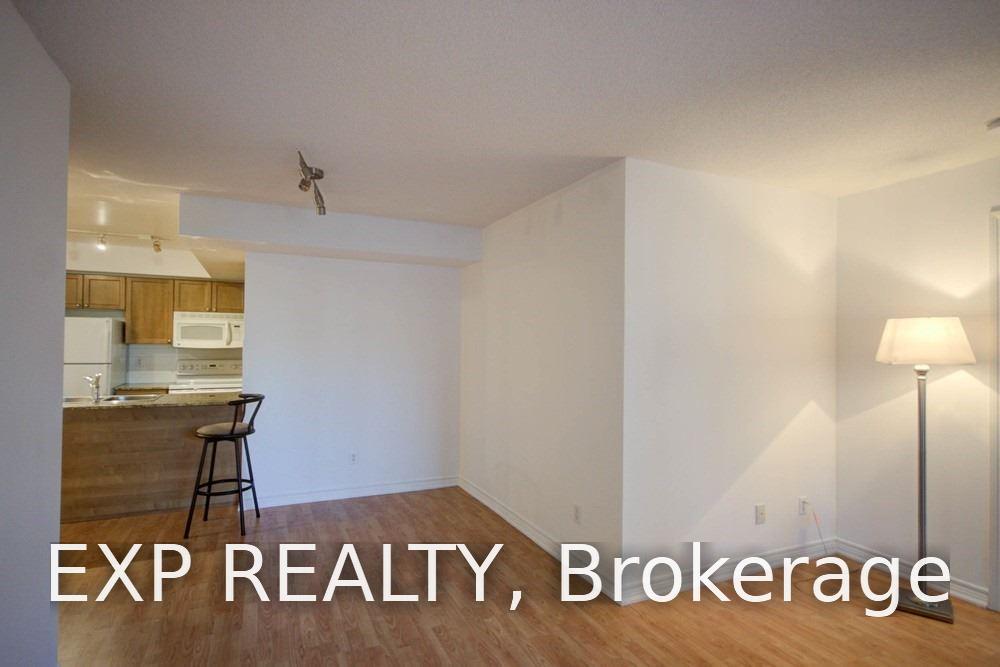 Photo 6 of Unit 809, 761 Bay Street, Toronto, Bay Street Corridor — HOMEH