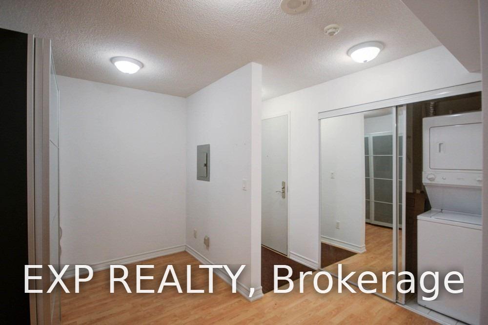 Photo 9 of Unit 809, 761 Bay Street, Toronto, Bay Street Corridor — HOMEH