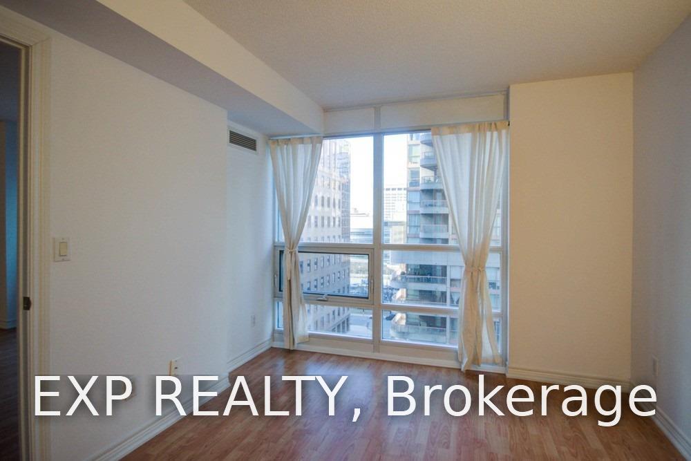 Photo 16 of Unit 809, 761 Bay Street, Toronto, Bay Street Corridor — HOMEH