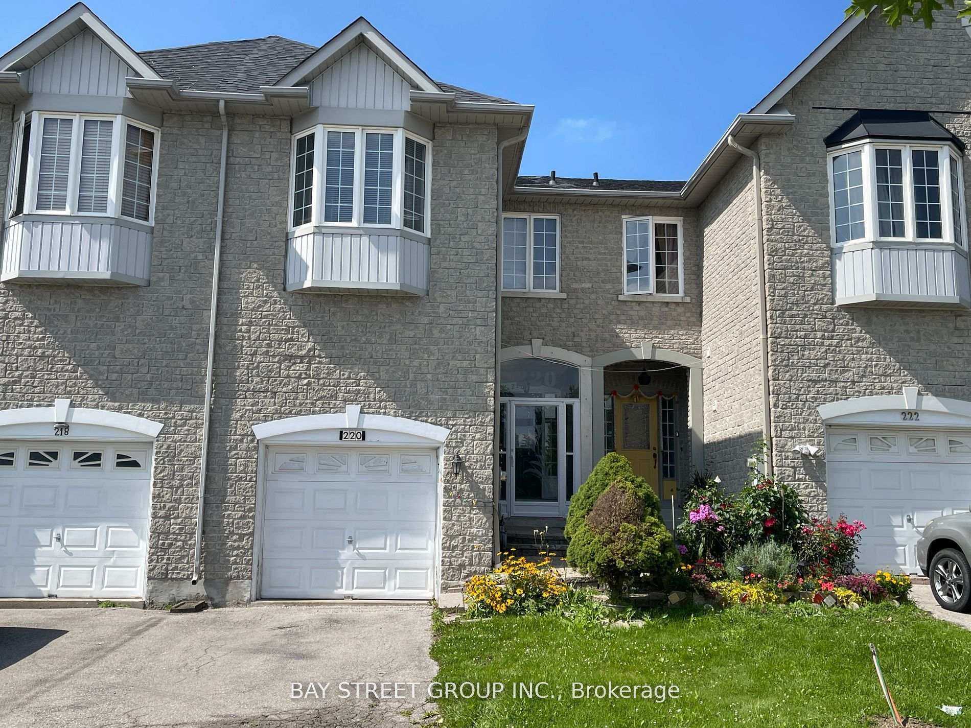 Photo of 220 Yorkland Street