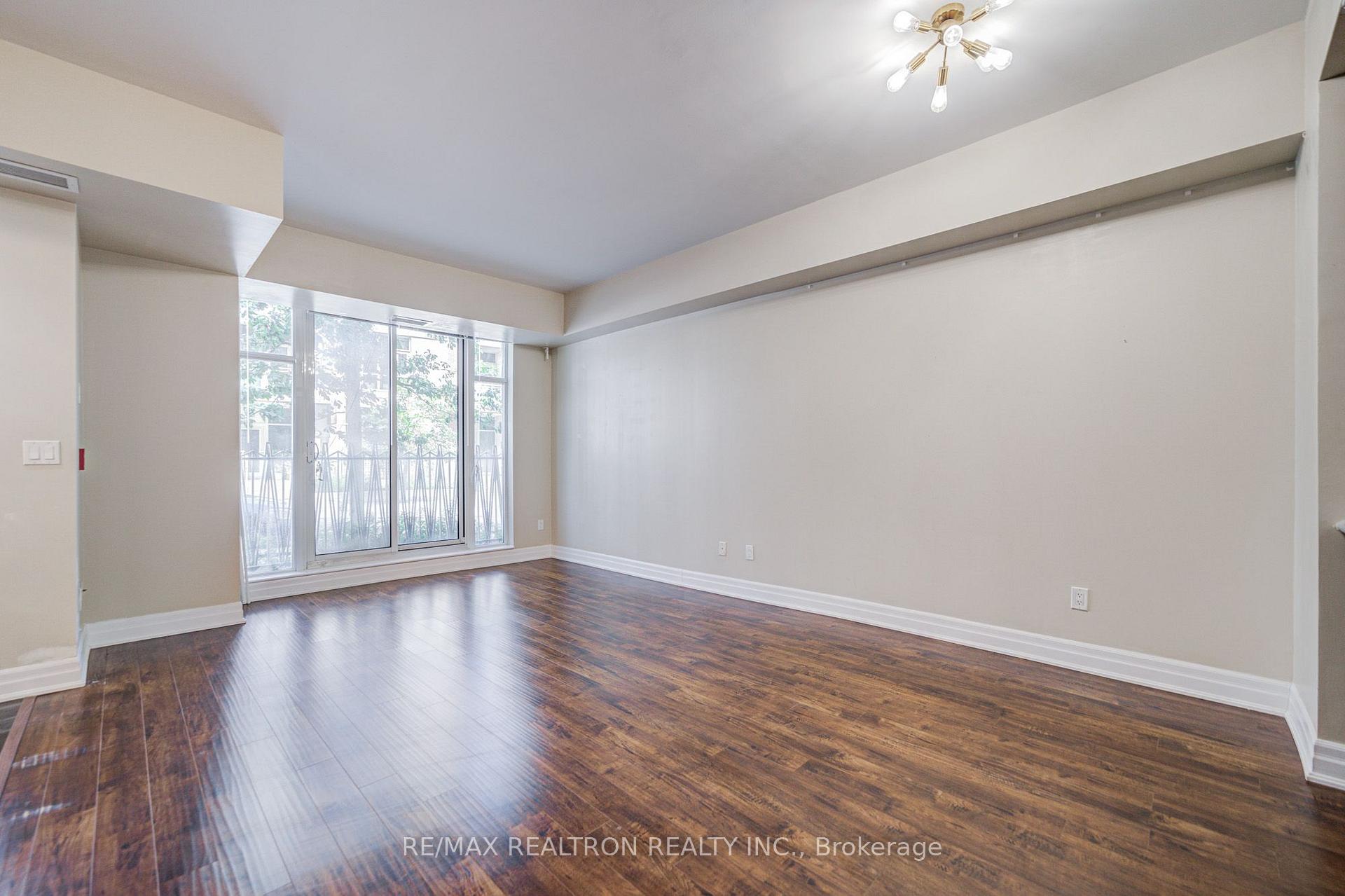 Photo 6 of Unit TH 1, 93 Sloping Sky Mews, Toronto, Niagara — HOMEH