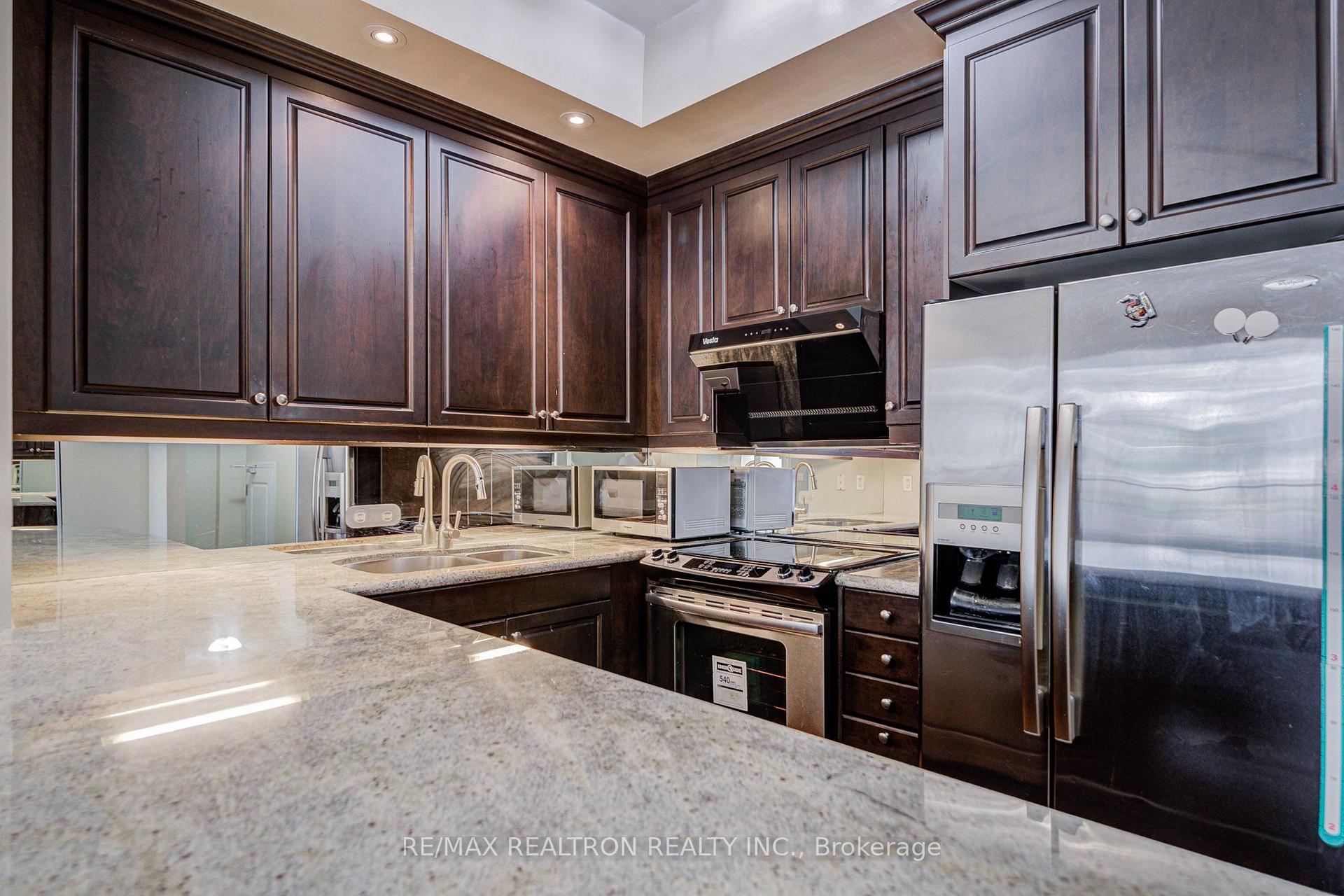 Photo 9 of Unit TH 1, 93 Sloping Sky Mews, Toronto, Niagara — HOMEH