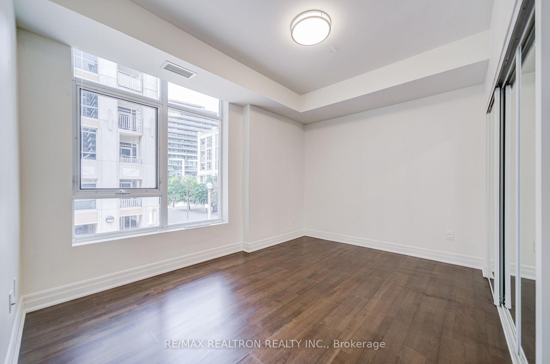Photo 16 of Unit TH 1, 93 Sloping Sky Mews, Toronto, Niagara — HOMEH