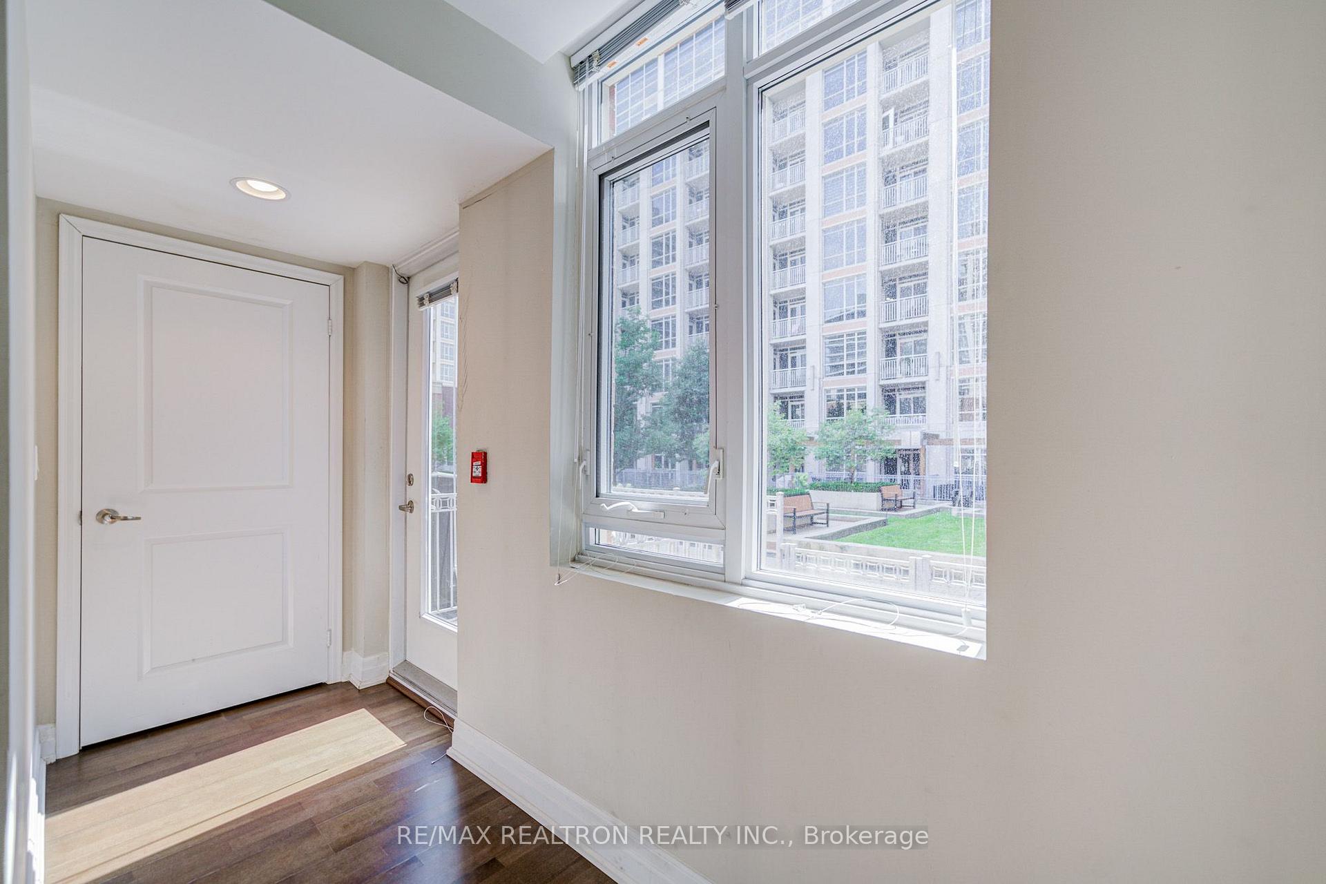 Photo 24 of Unit TH 1, 93 Sloping Sky Mews, Toronto, Niagara — HOMEH