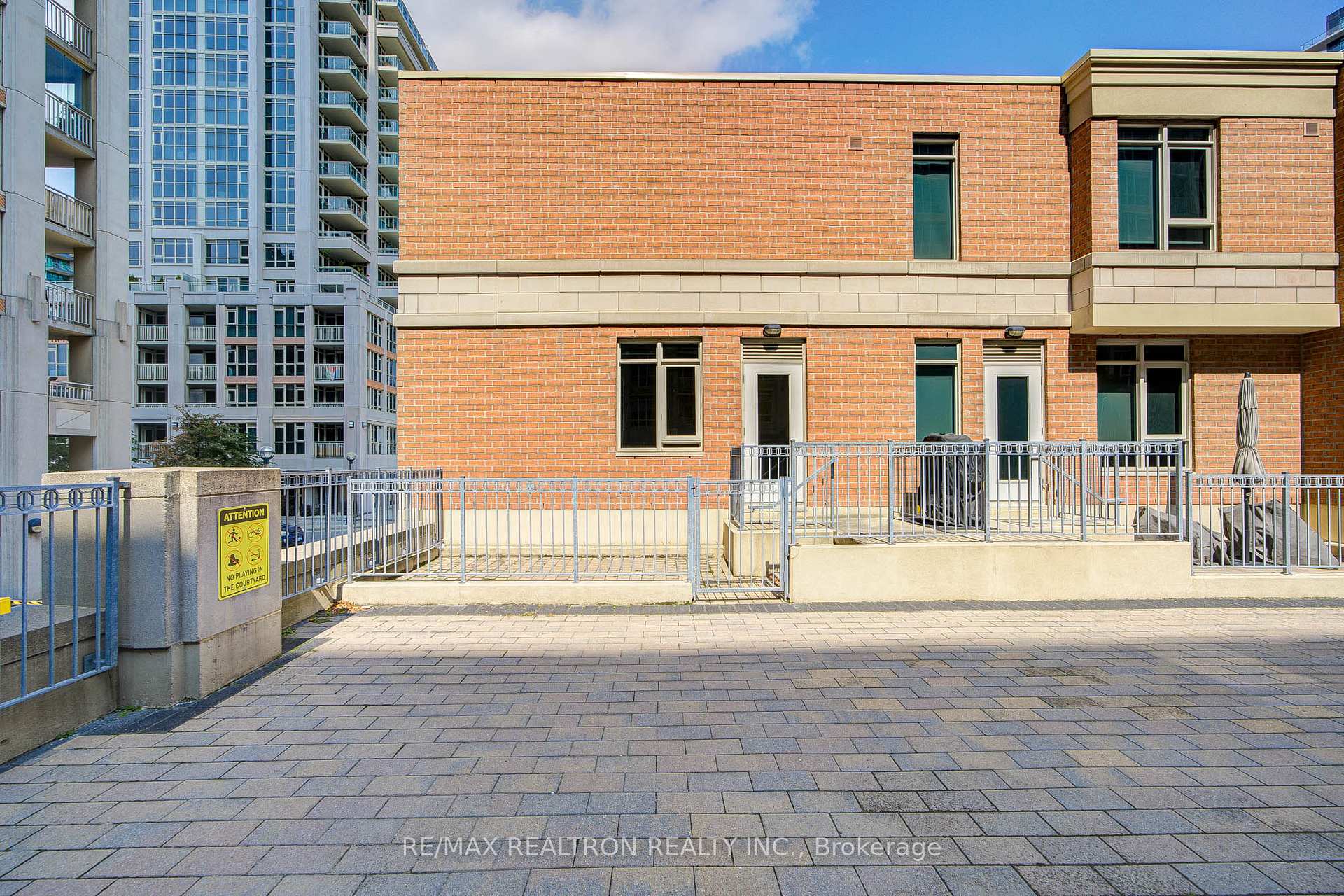 Photo 40 of Unit TH 1, 93 Sloping Sky Mews, Toronto, Niagara — HOMEH