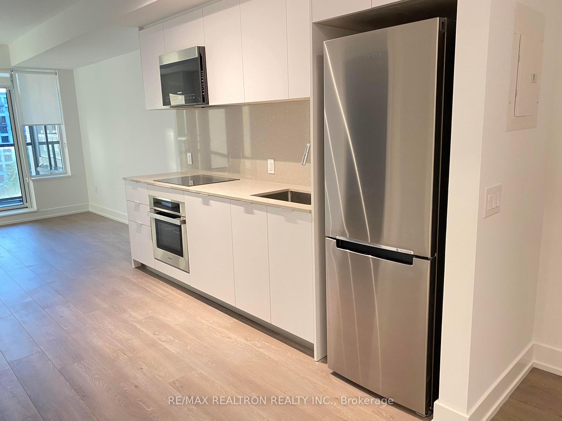Photo 5 of Unit 925, 8 Cedarland Drive, Markham, Unionville — HOMEH