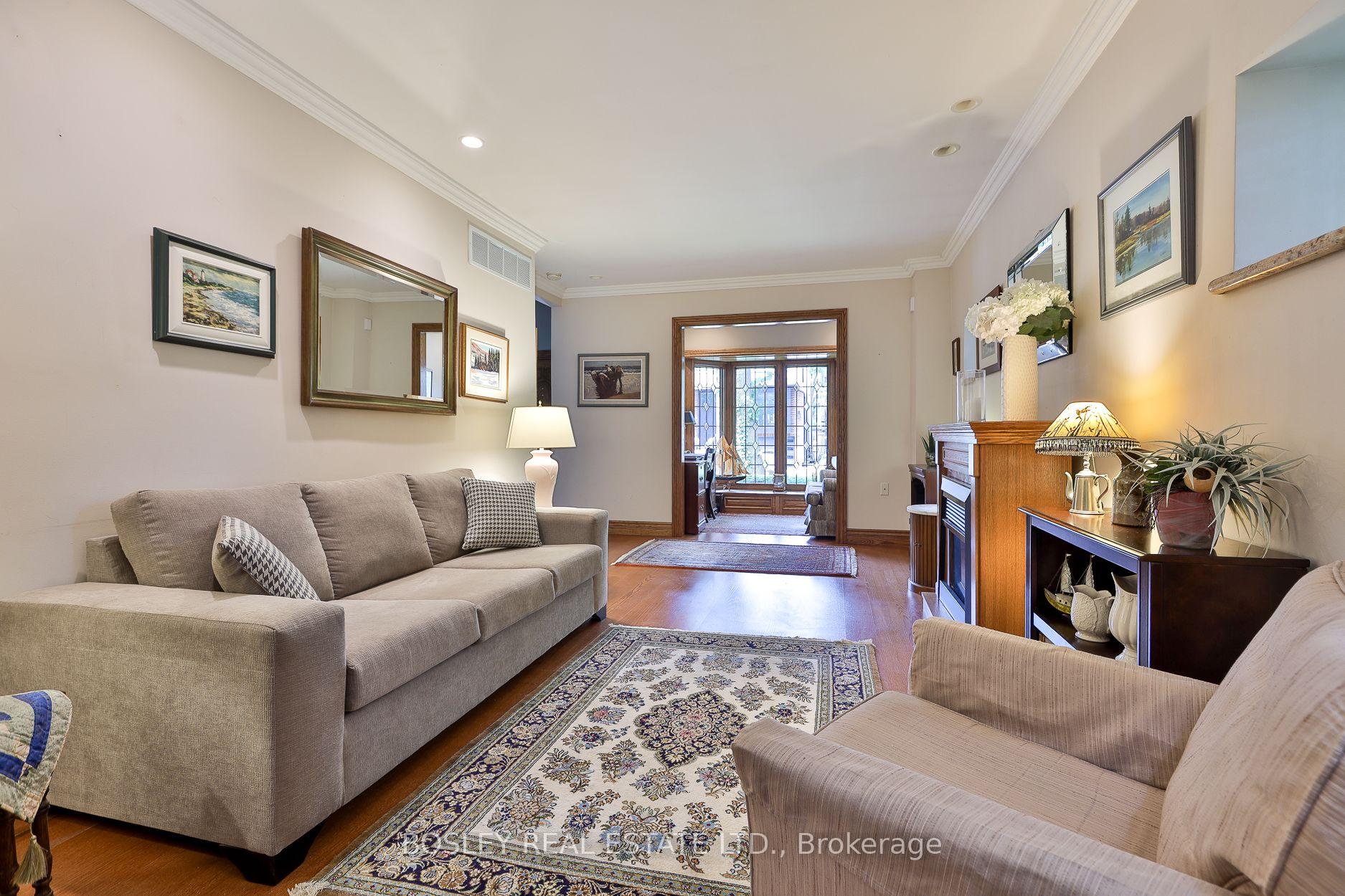 Photo 7 of 9 Cameron Crescent, Toronto, Leaside — HOMEH