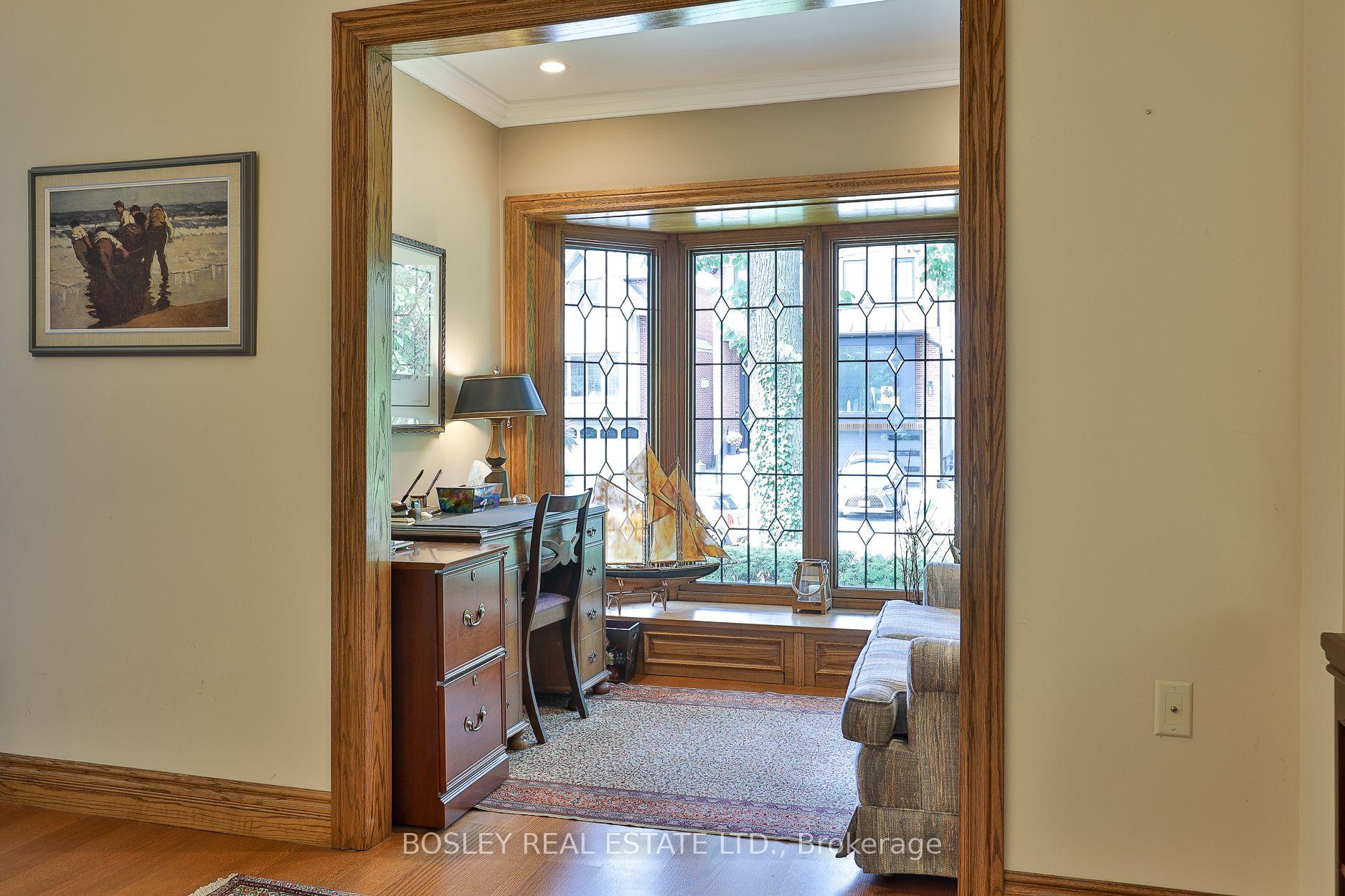 Photo 8 of 9 Cameron Crescent, Toronto, Leaside — HOMEH