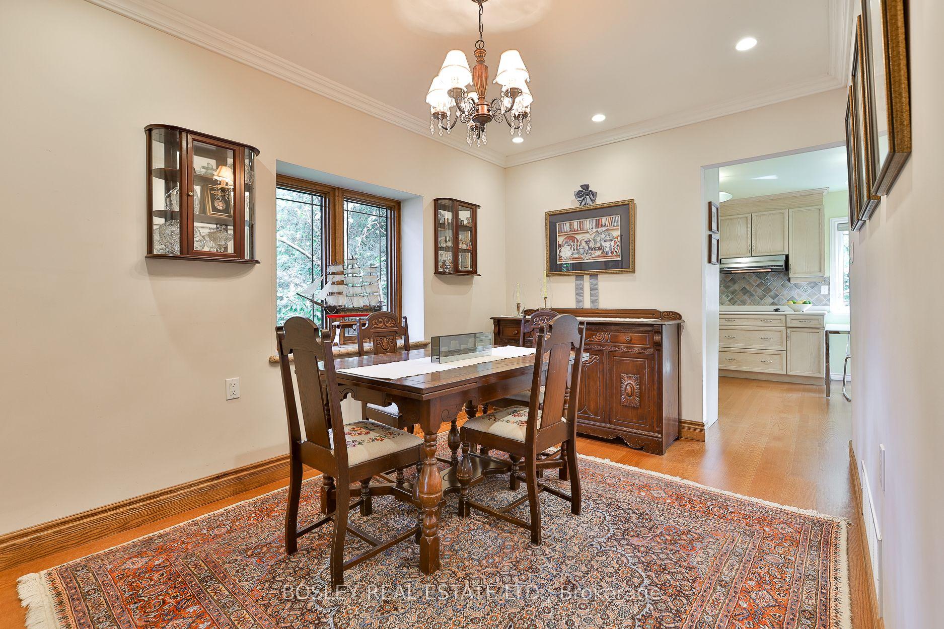 Photo 12 of 9 Cameron Crescent, Toronto, Leaside — HOMEH