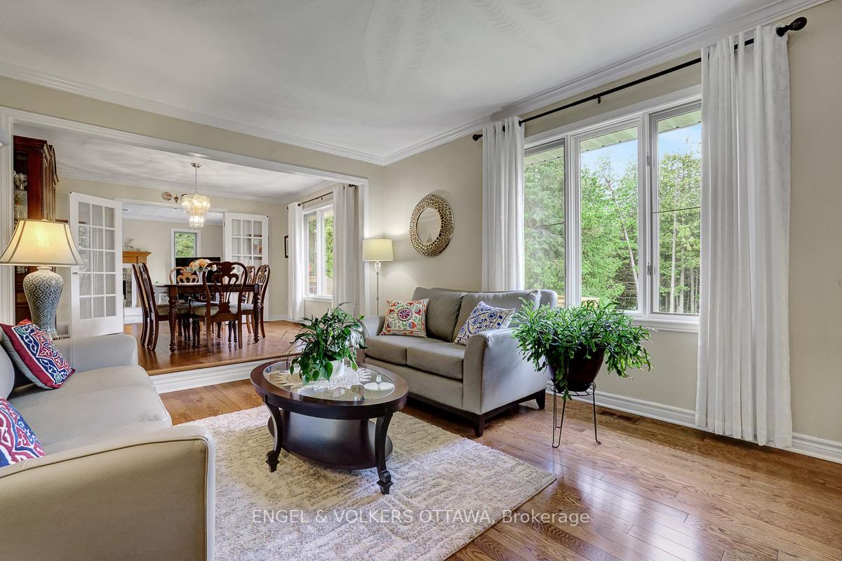Photo 6 of 132 Grey Stone Drive, Ottawa, Huntley Ward (South West) — HOMEH