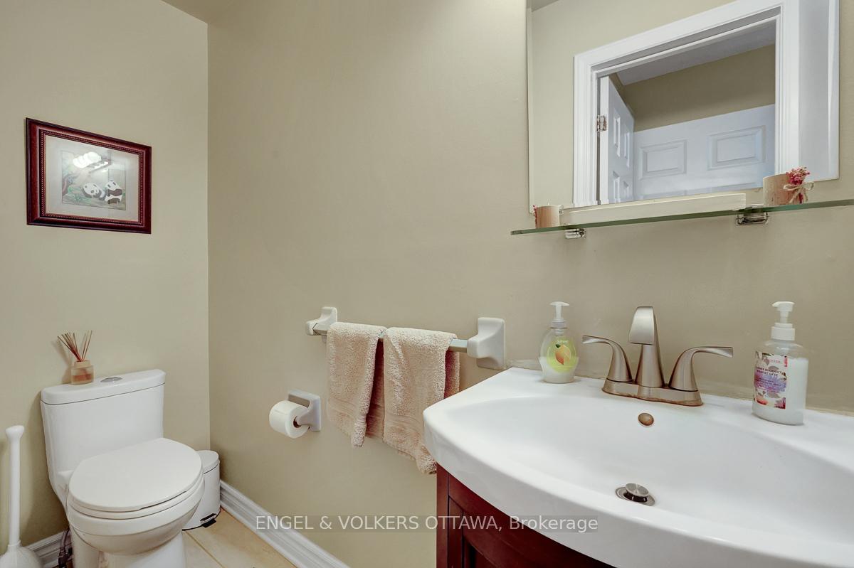 Photo 20 of 132 Grey Stone Drive, Ottawa, Huntley Ward (South West) — HOMEH
