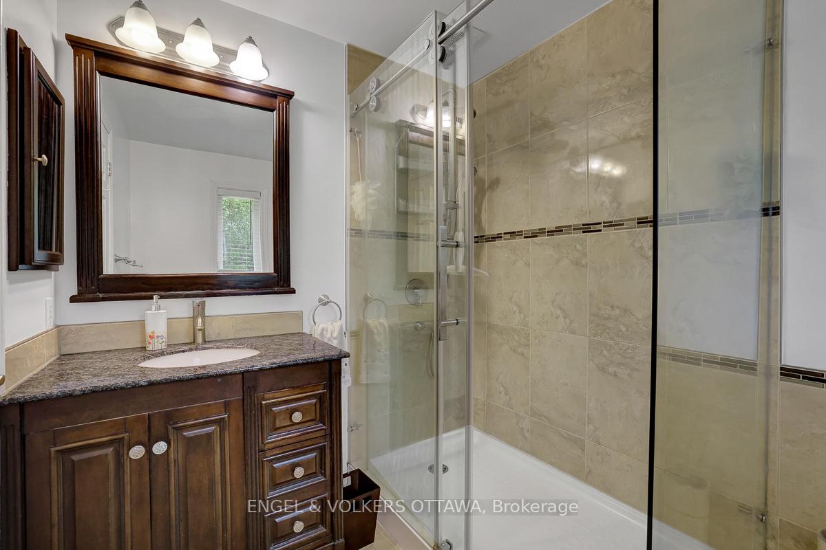 Photo 22 of 132 Grey Stone Drive, Ottawa, Huntley Ward (South West) — HOMEH