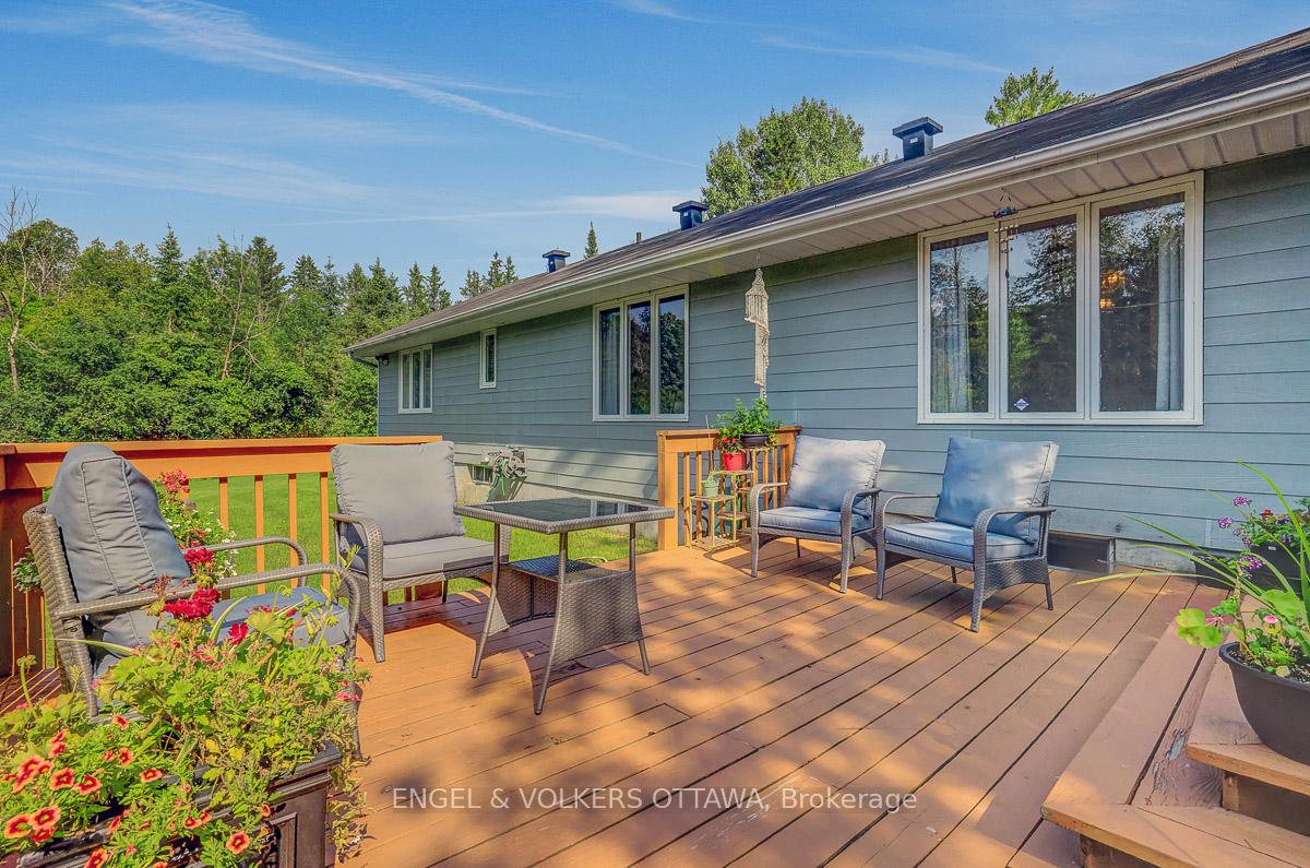 Photo 34 of 132 Grey Stone Drive, Ottawa, Huntley Ward (South West) — HOMEH