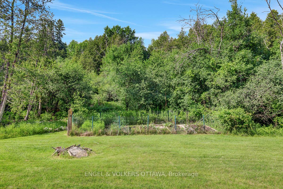 Photo 36 of 132 Grey Stone Drive, Ottawa, Huntley Ward (South West) — HOMEH
