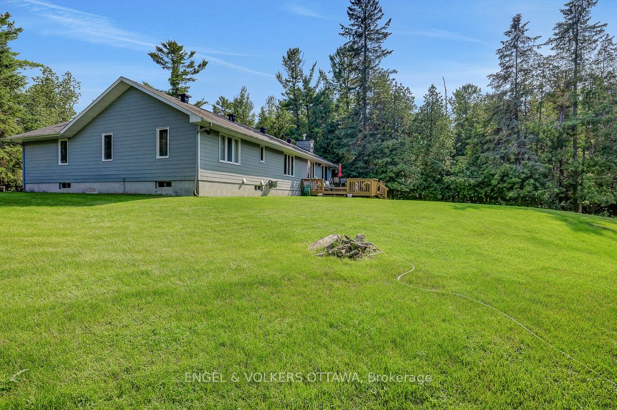 Photo 42 of 132 Grey Stone Drive, Ottawa, Huntley Ward (South West) — HOMEH