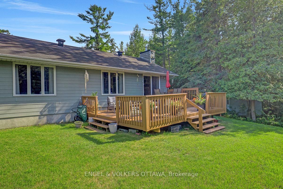 Photo 44 of 132 Grey Stone Drive, Ottawa, Huntley Ward (South West) — HOMEH