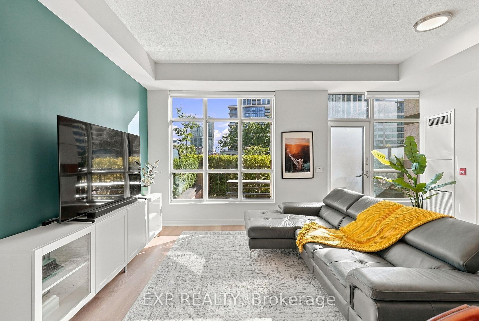 Photo 5 of Unit D108, 33 Clegg Road, Markham, Unionville — HOMEH