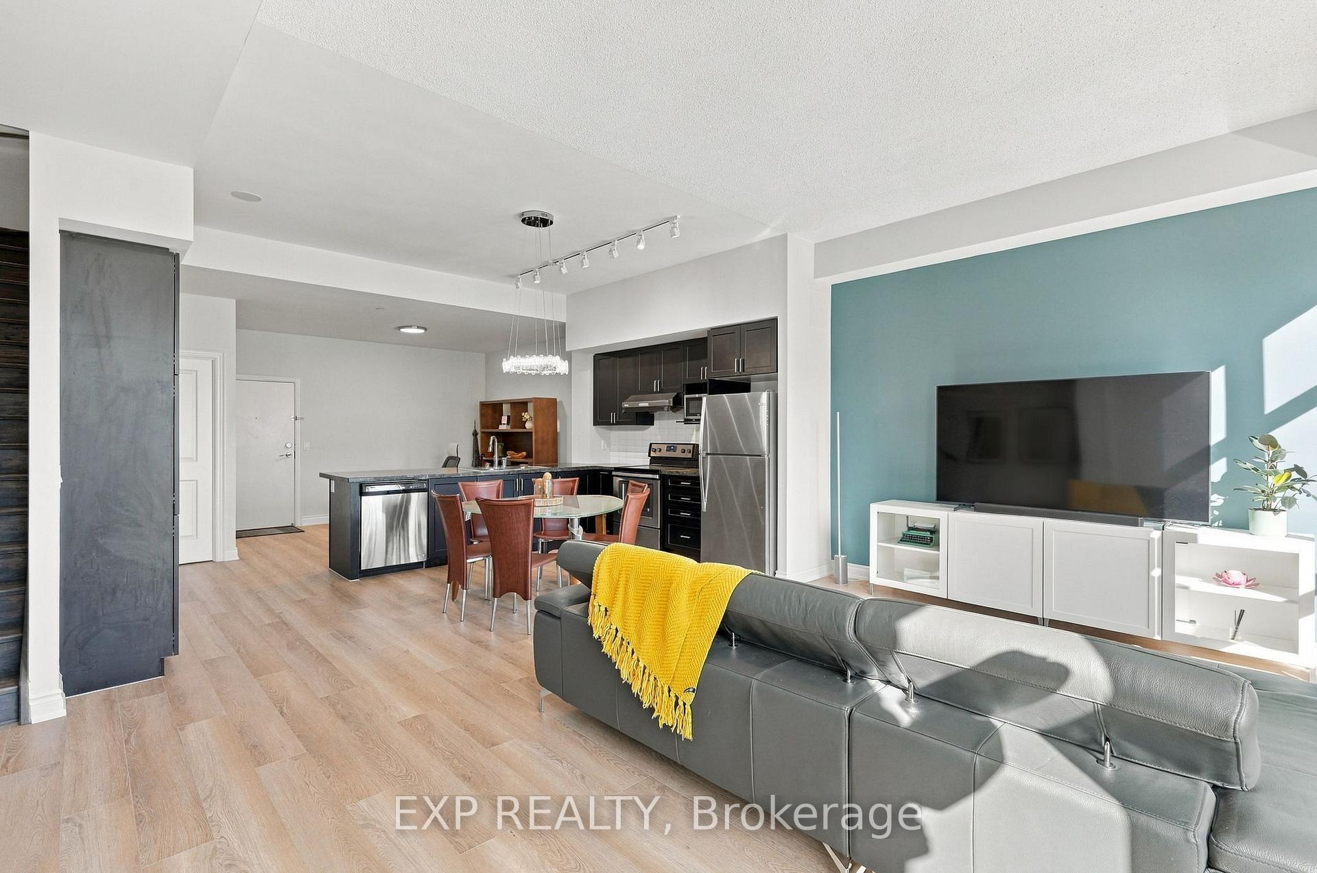 Photo 8 of Unit D108, 33 Clegg Road, Markham, Unionville — HOMEH