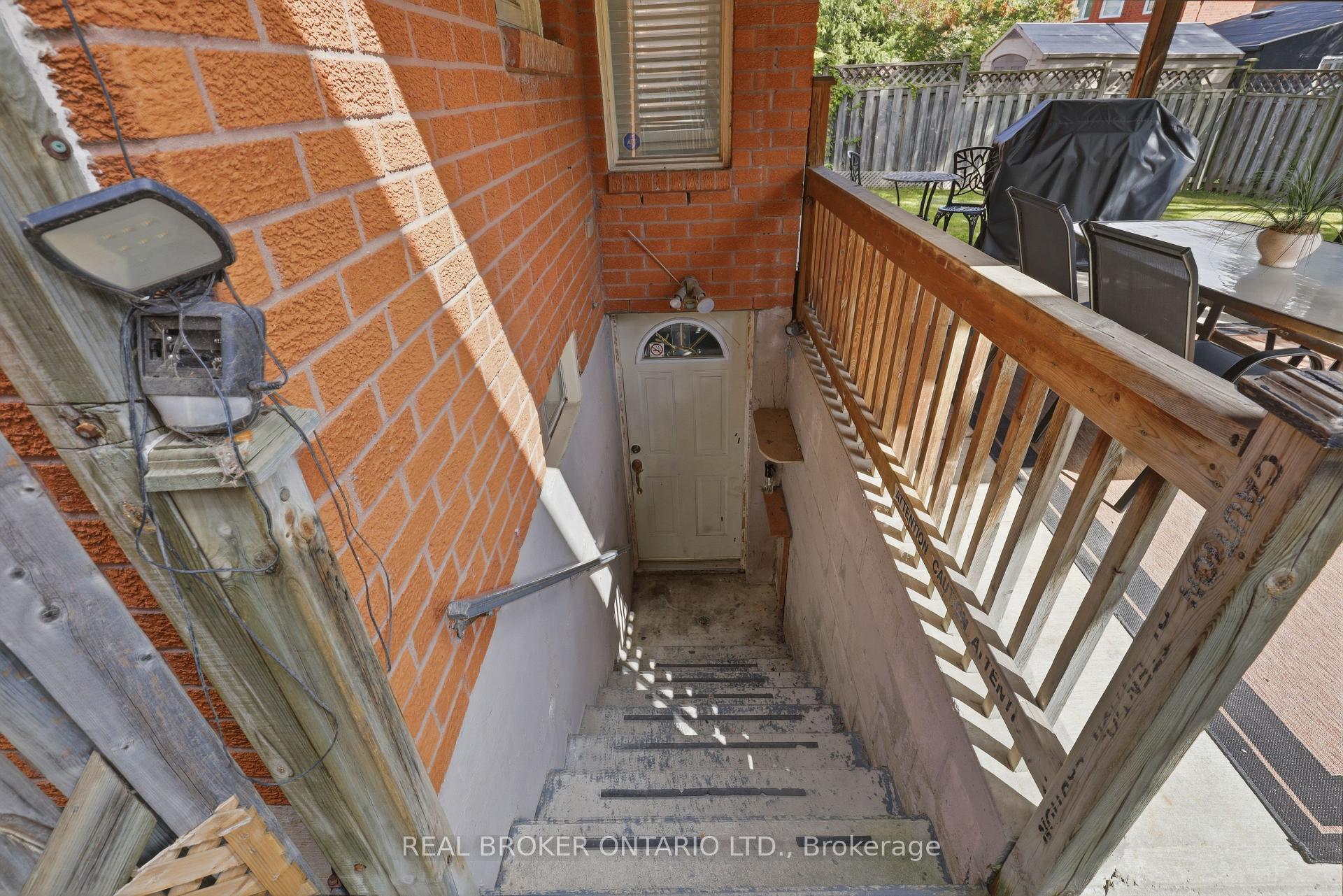 Photo 40 of 72 Appleton Trail, Brampton, Fletcher's Creek South — HOMEH