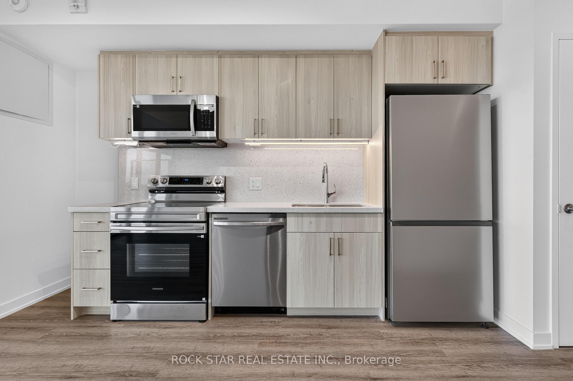 Photo 8 of Unit 320, 350 Prince Charles Drive S, Welland, Broadway — HOMEH