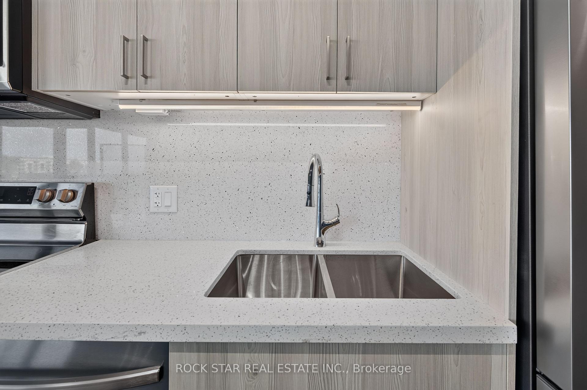 Photo 9 of Unit 320, 350 Prince Charles Drive S, Welland, Broadway — HOMEH