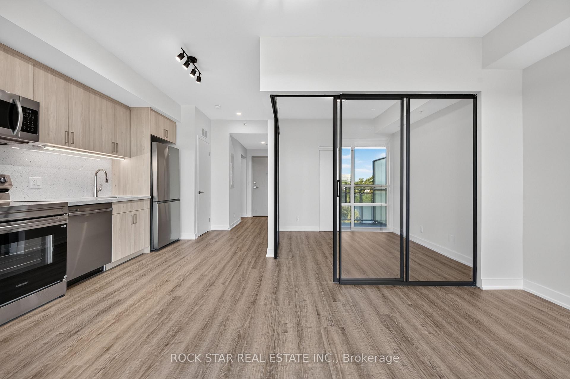 Photo 11 of Unit 320, 350 Prince Charles Drive S, Welland, Broadway — HOMEH