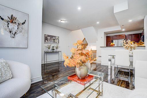Photo 8 of Unit 50, 8 Brighton Place, Vaughan, Crestwood-Springfarm-Yorkhill — HOMEH