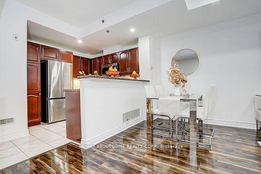 Photo 12 of Unit 50, 8 Brighton Place, Vaughan, Crestwood-Springfarm-Yorkhill — HOMEH