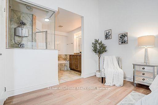 Photo 28 of Unit 50, 8 Brighton Place, Vaughan, Crestwood-Springfarm-Yorkhill — HOMEH