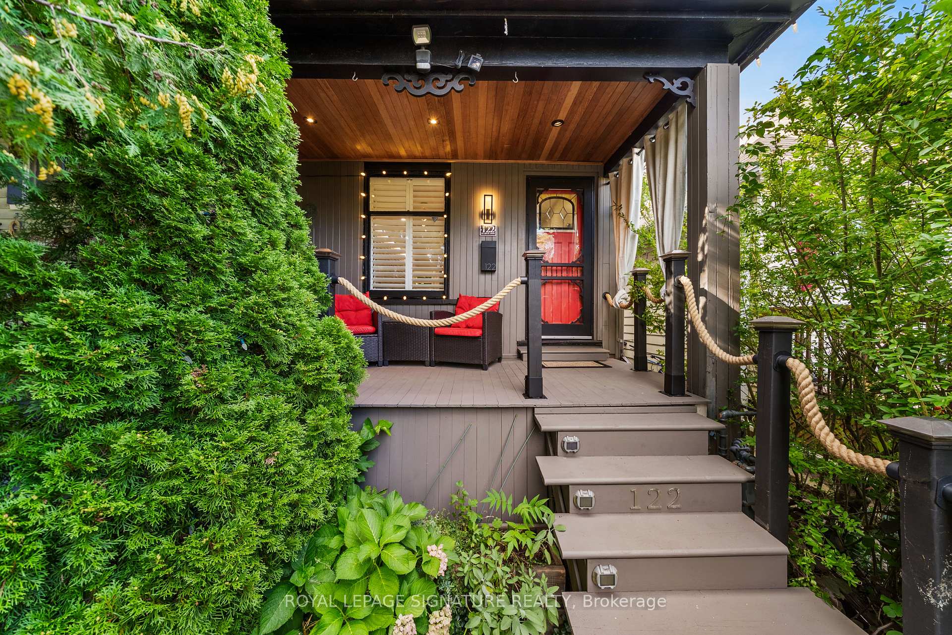 Front of 122 Duvernet Avenue