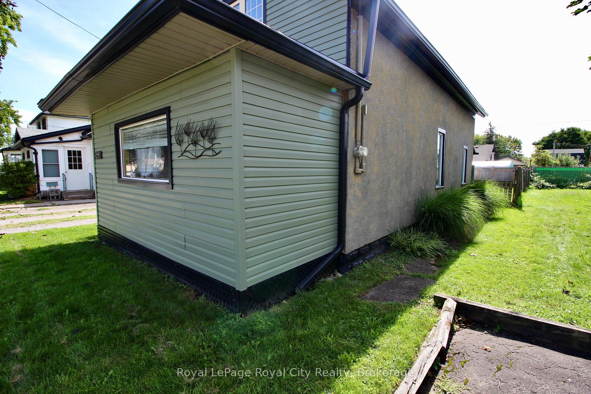 Photo 6 of 295 Killaly Street E, Port Colborne, Killaly East — HOMEH