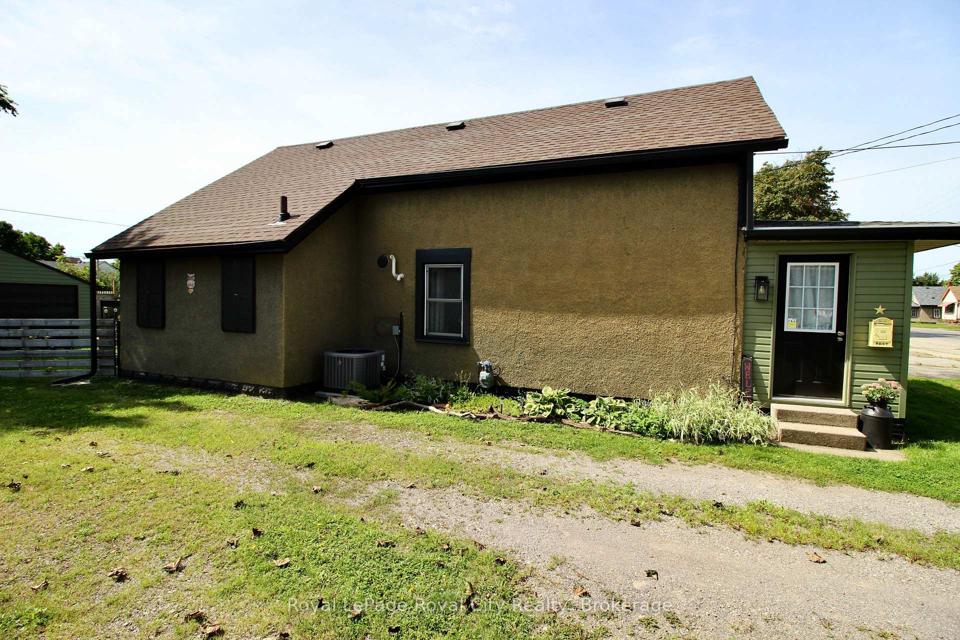 Photo 9 of 295 Killaly Street E, Port Colborne, Killaly East — HOMEH