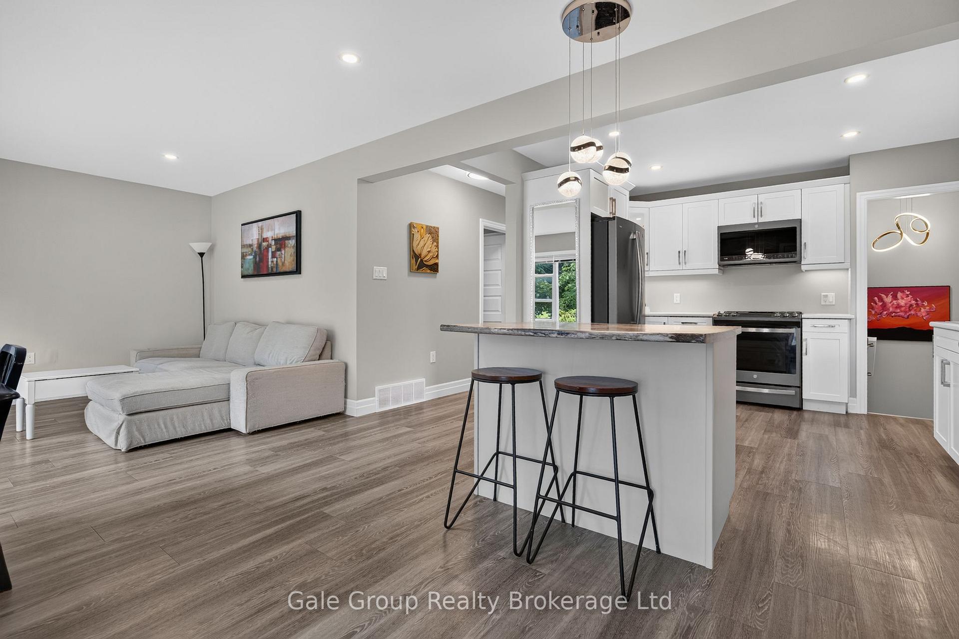 Photo 4 of 312 Leinster Street, Woodstock, Woodstock - North — HOMEH
