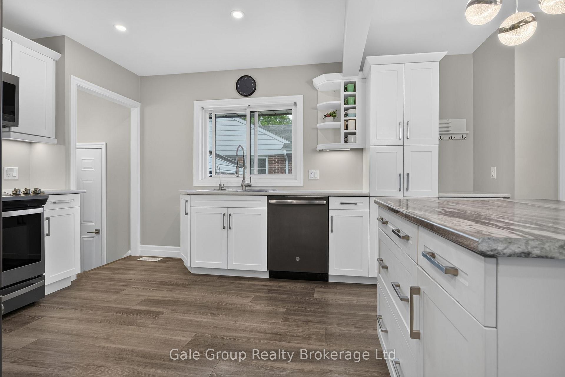 Photo 5 of 312 Leinster Street, Woodstock, Woodstock - North — HOMEH