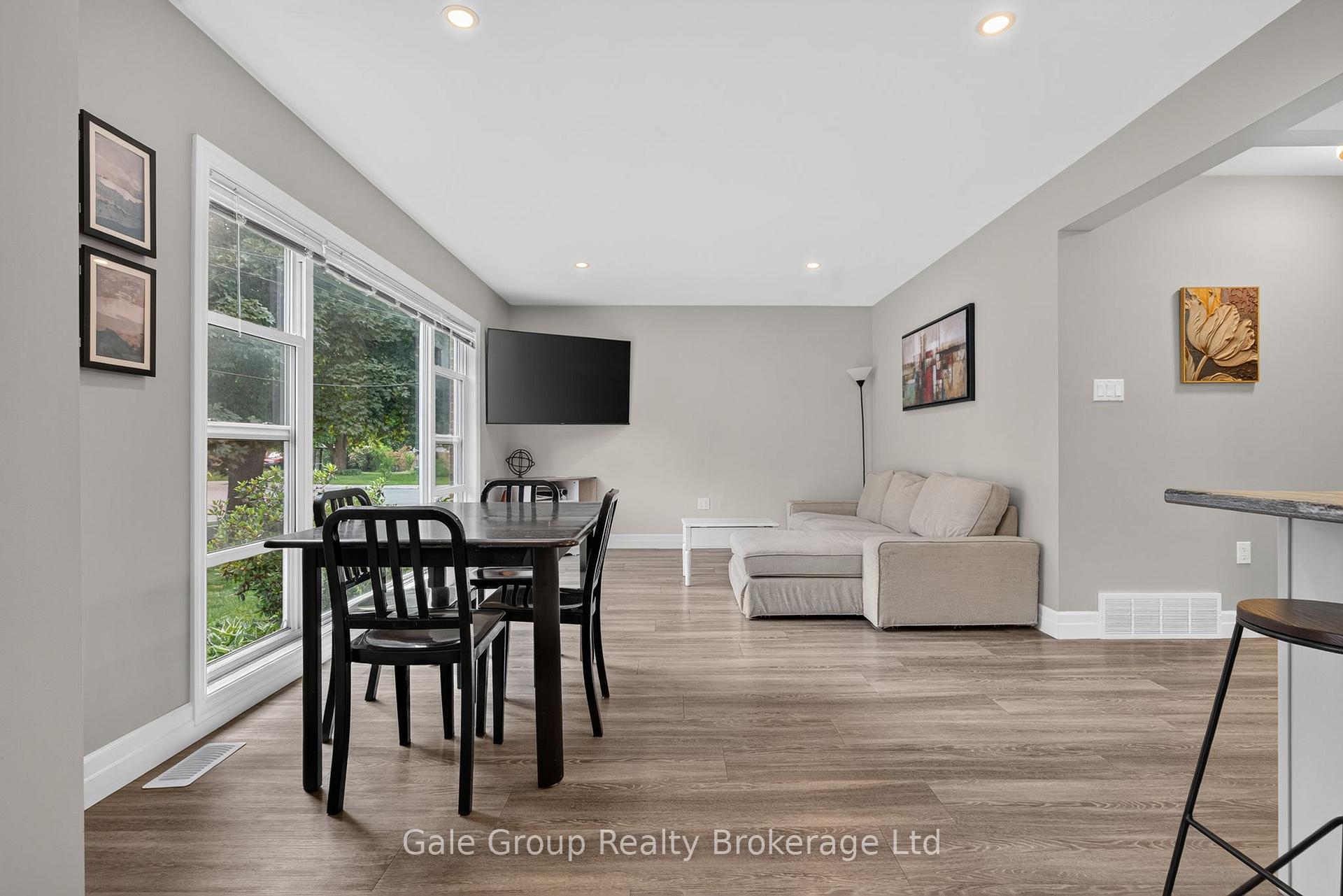 Photo 12 of 312 Leinster Street, Woodstock, Woodstock - North — HOMEH