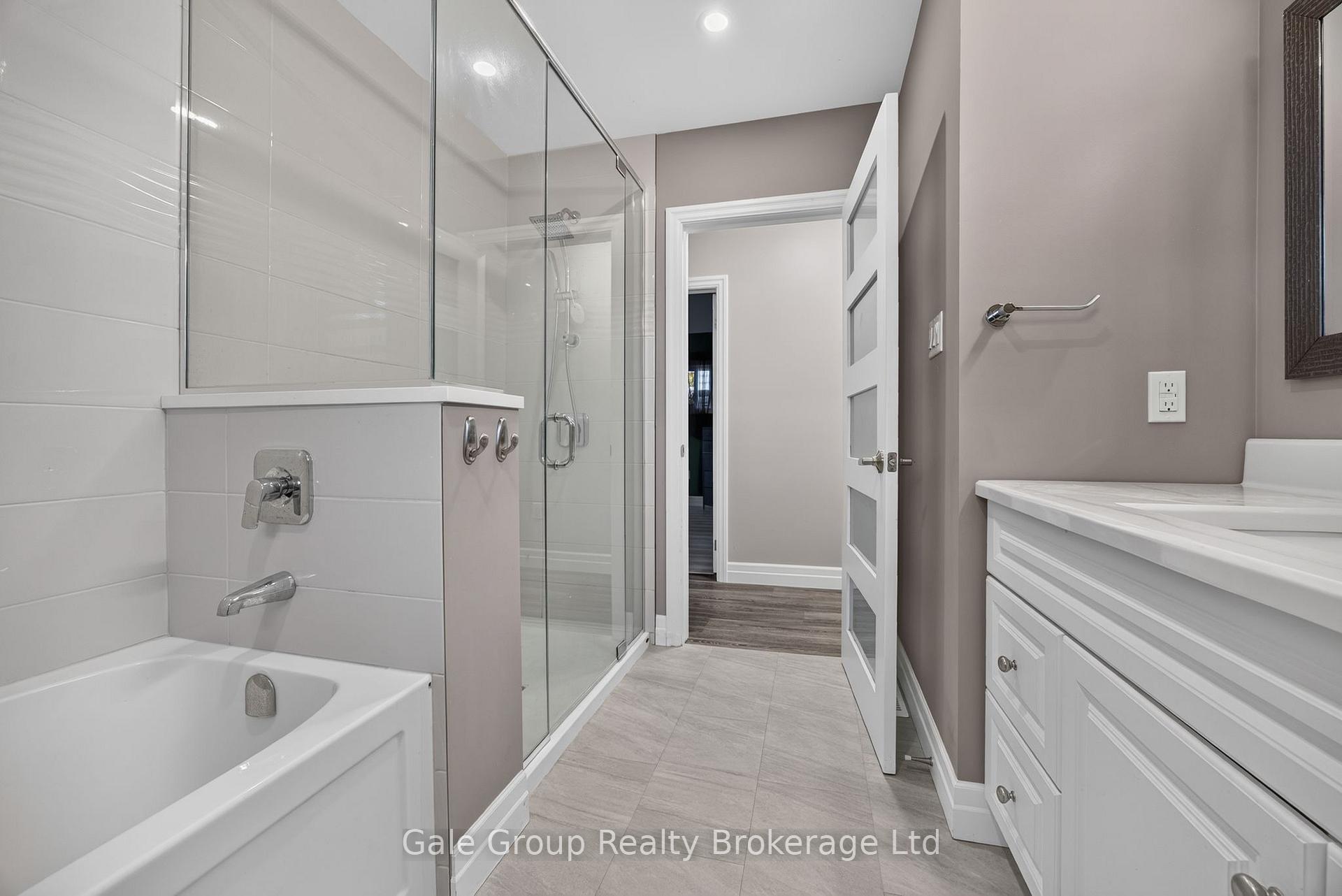 Photo 15 of 312 Leinster Street, Woodstock, Woodstock - North — HOMEH