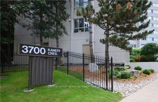 Photo of Unit 808, 3700 Kaneff Crescent
