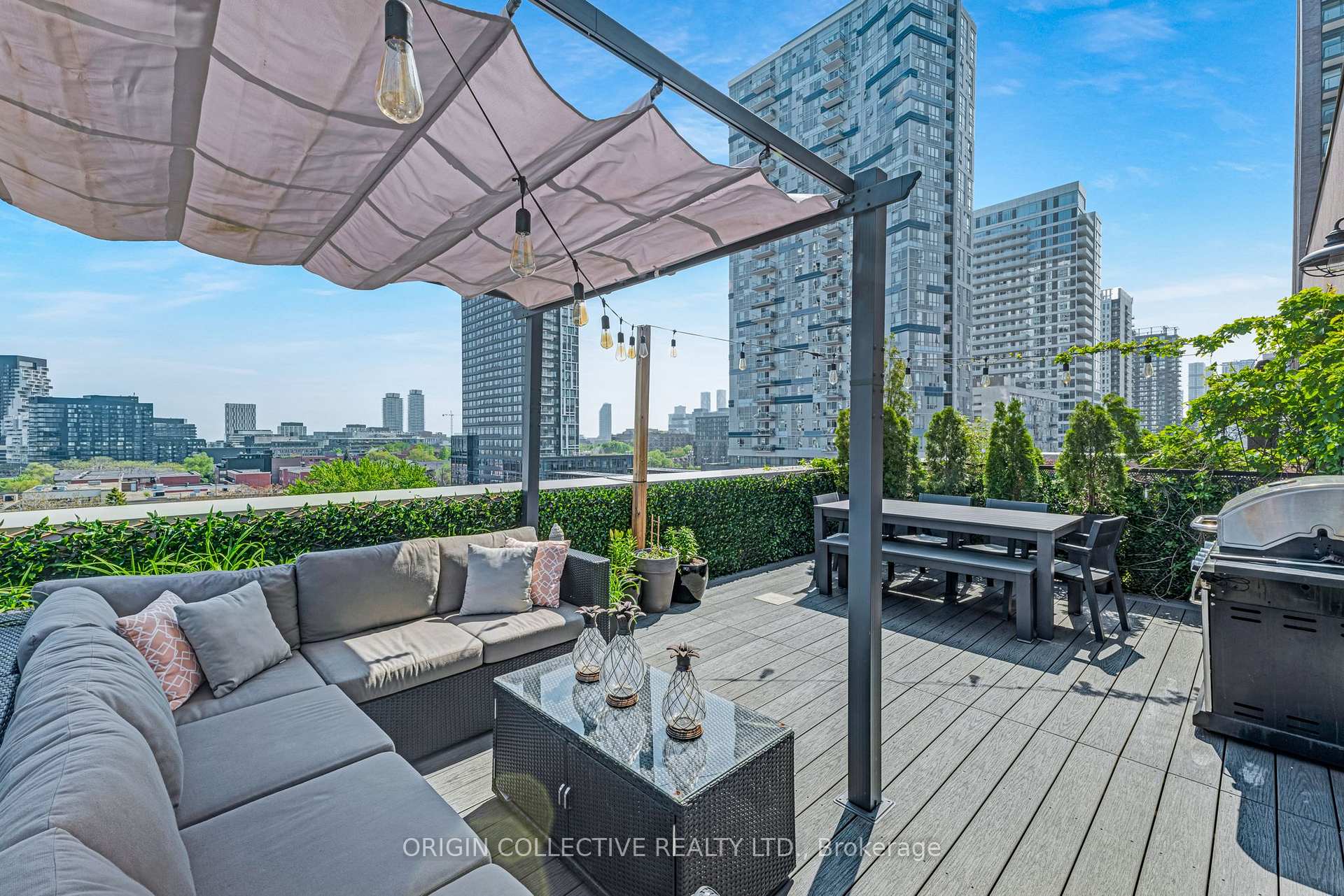 Photo 2 of Unit PH2, 736 Dundas Street E, Toronto, Regent Park — HOMEH